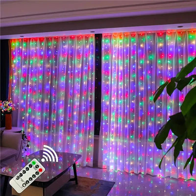 Guirlande LED rideau lumineux suspendue dans une chambre avec ambiance douce