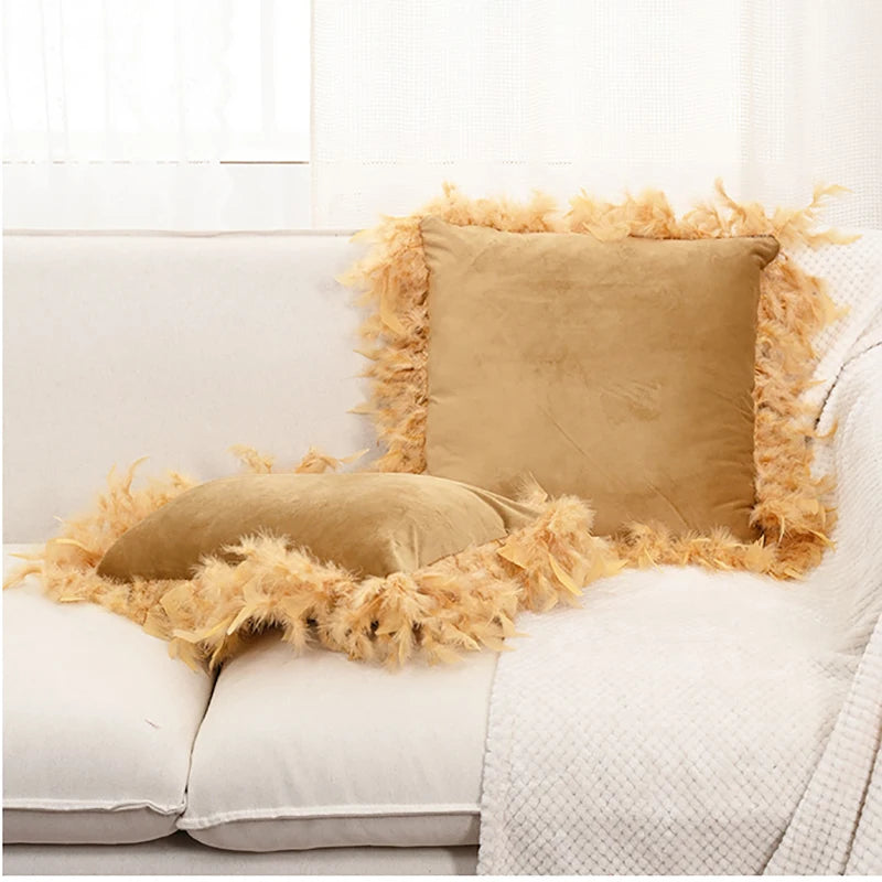 coussin décoratif carré velours pompon plumes patchwork moderne intérieur salon chambre taille 45x45cm