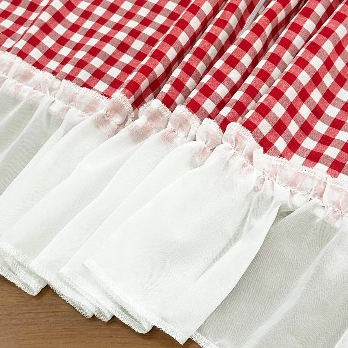 rideau vintage carreaux rouge blanc bordure blanche volants nœud papillon polyester rustic cuisine