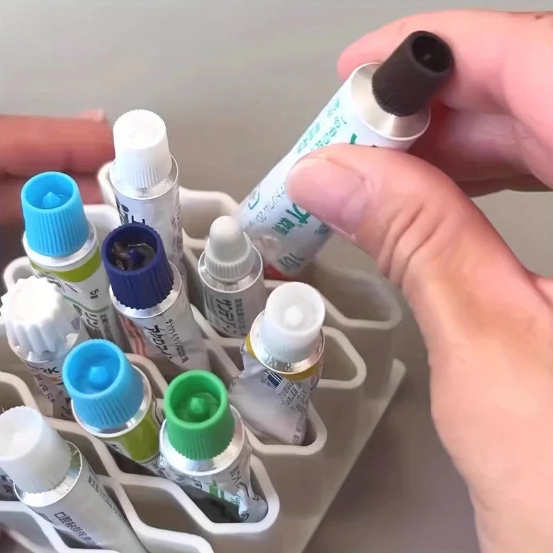 organisateur compartiments blanc tubes pinceaux stylos cartes sd câbles rangement minimaliste utilitaire