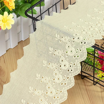 tissu coton brodé floral violet vert gris blanc rouge classique 10cm large écologique