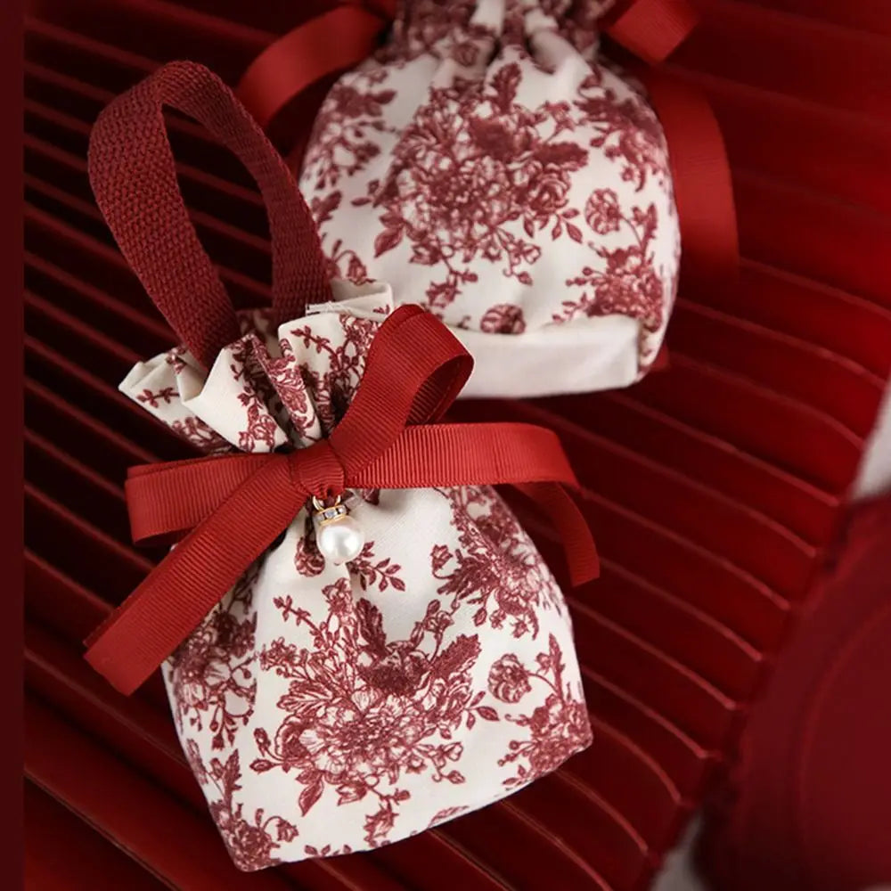 sacs tissu cordon ruban motifs floraux toile jouy décoratives rouge champagne eid