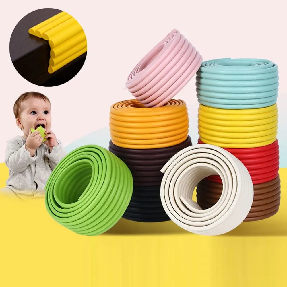 ruban protection bords tables sécurisation angles enfants adhésif mousse jaune bleu violet rose vert