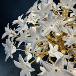 lustre suspendu classique doré blanc fleurs stylisées 160cm 180cm 200cm lumière chaude neutre lumière
