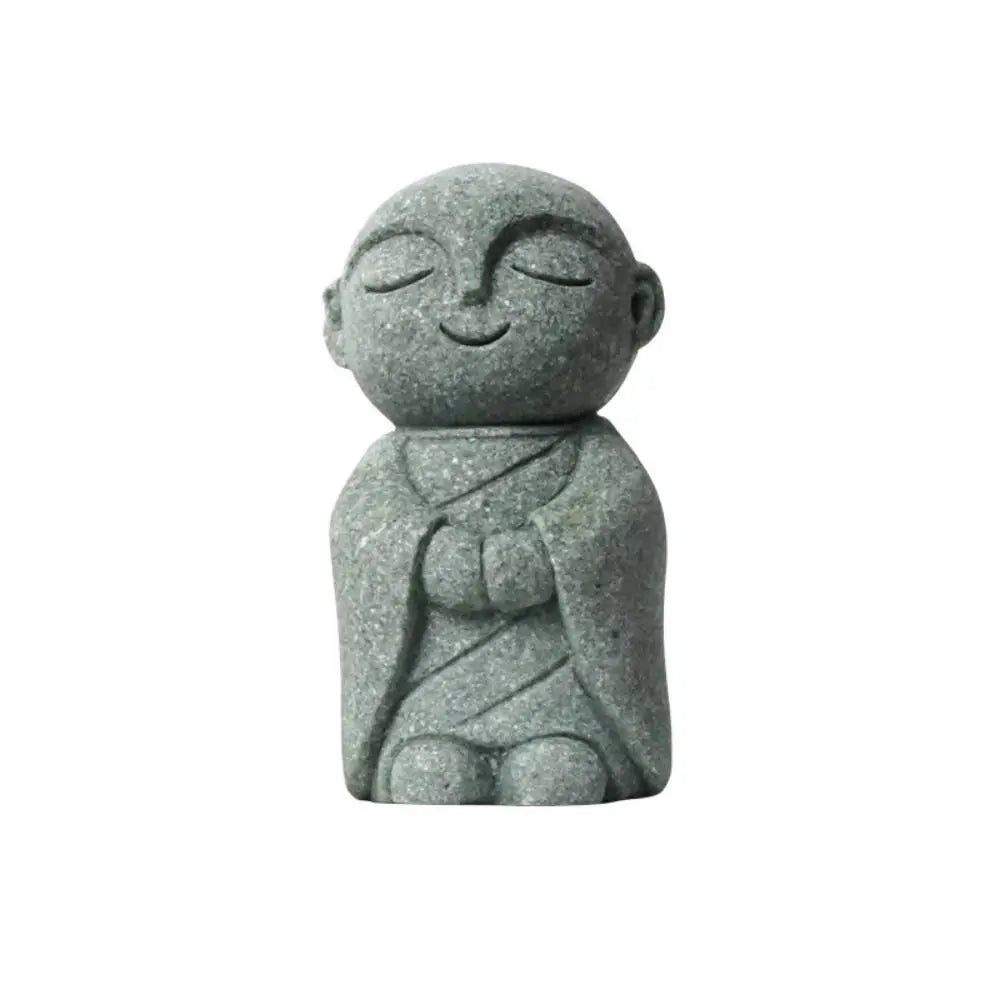 statuette bouddhiste vert clair granitée minimaliste sculptural durable extérieure intérieure ornement jardin porte bonheur