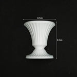 vase mural blanc classique rayures verticales opaque arrangement floral diy