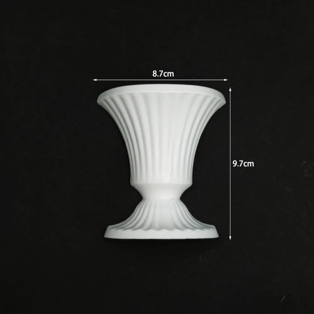 vase mural blanc classique rayures verticales opaque arrangement floral diy