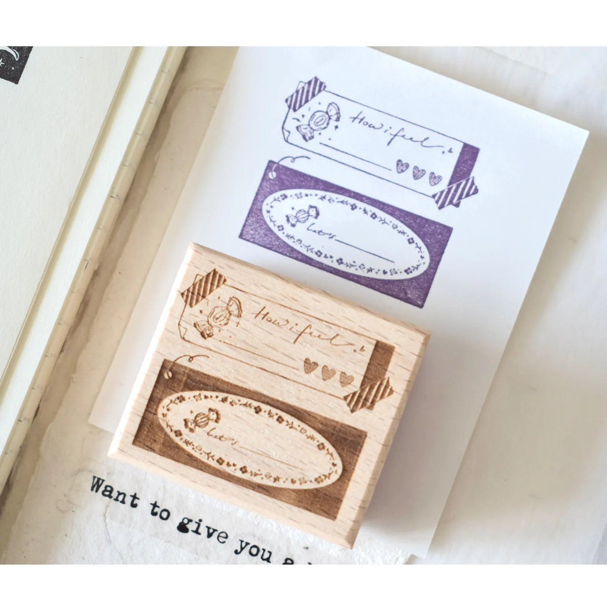 tampons bois naturels motifs gâteaux bonbons artisanal scrapbooking étiquettes journalisation decorative