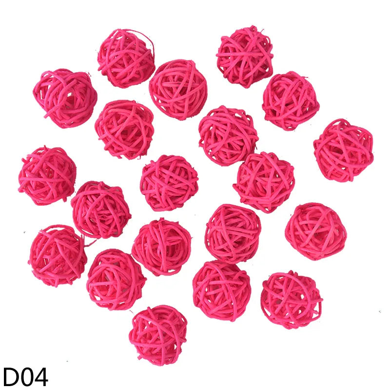 décoration intérieure boules rotin artificielles couleur rouge jaune vert rose blanc noir