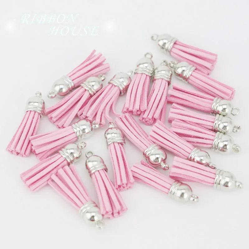 pompons rose clair texturés rayures modernes accessoires décoration vêtements textiles porte clés bijoux(fr)
