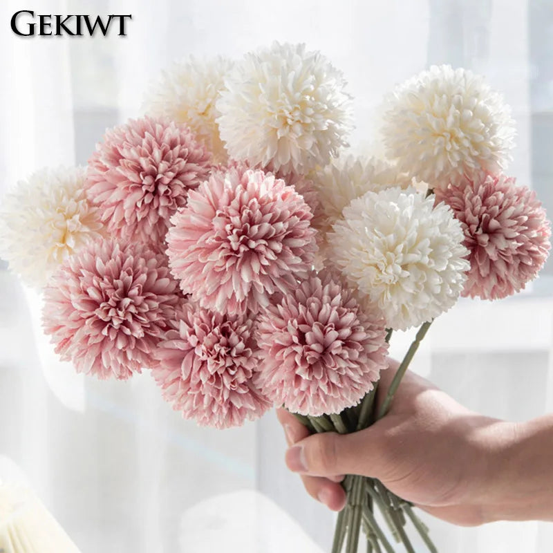 bouquet fleurs artificielles hortensia blanc rose vase blanc panier osier moderne