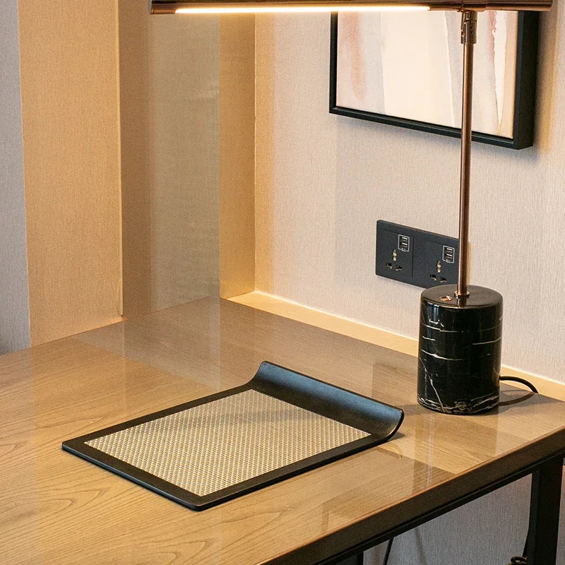 plateau rectangulaire mélamine noir texture points moderne rangement cuisine eau domestique wabi sabi