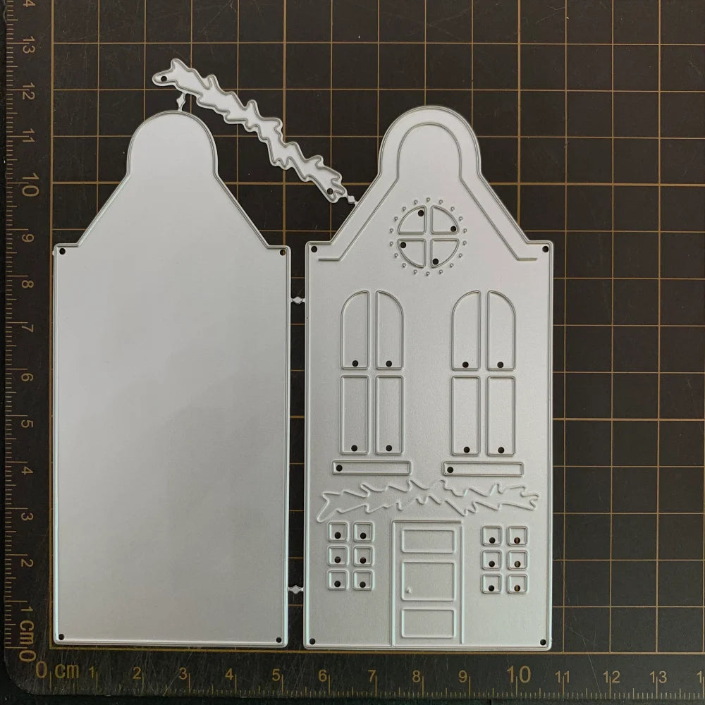plaque découpée scrapbooking motifs architecturaux fenêtres toits blanc architectural papier cartonné