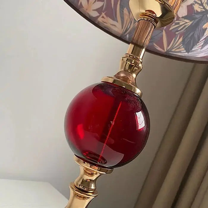 lampe table or rouge bleu floral abat jour opaque vintage éclairage quotidien chambre coucher