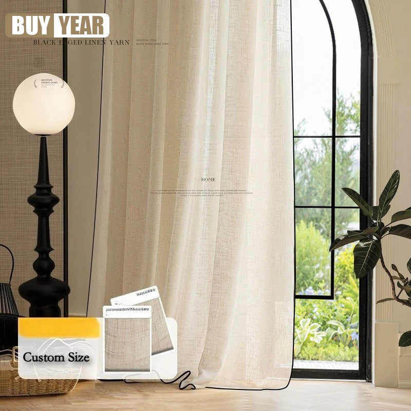 rideau moderne beige clair texture lin opacité bordure noire fenêtre maison