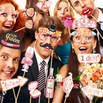 accessoires photo mariage carton bâtonnets alliances robes mariée costumes chapeaux lunettes coeurs champagne gâteaux