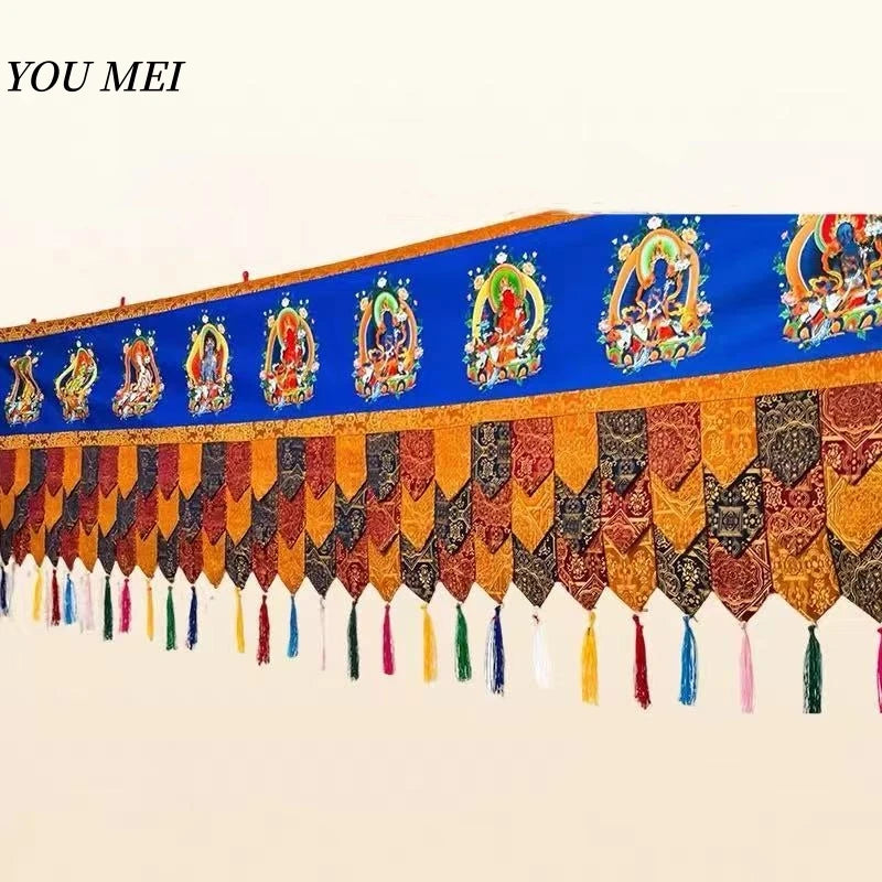 rideau décoration bouddhiste brodé motifs religieux couleurs bleu marron orange vert clips franges multicolores