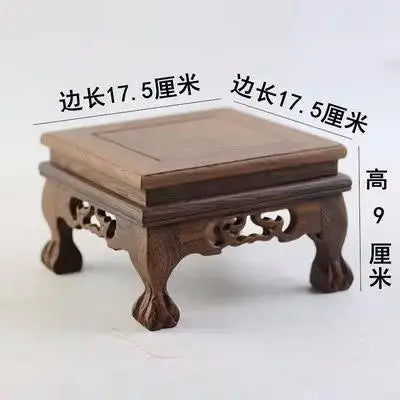 présentoir bois sculpté marron motifs complexes reliefs plantes bonsaï vases fleurs théière tasses déco
