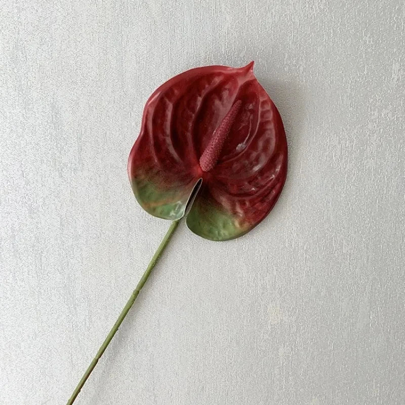 fleurs artificielles anthurium rouge vert rose blanches décoration moderne mariage intérieur decoration capitule plastique