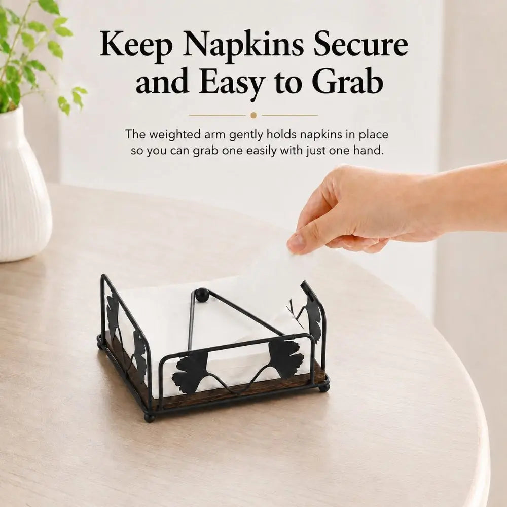 rangement serviettes bois décoratif feuille érable serviettes blanches assiettes fruits rustique