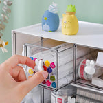 Vue de dessus de l'organisateur bureau lapin en couleur argent