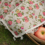 serviette plage vintage fleurs roses jaunes fond beige adaptable plage camping randonnée