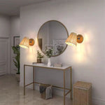 lampe murale moderne tissée rotin beige clair éclairage quotidien fixée mur câble électrique