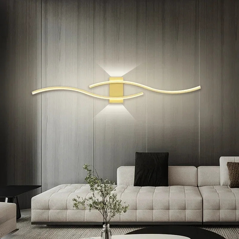 Détail de l'abat-jour en aluminium de l'applique murale