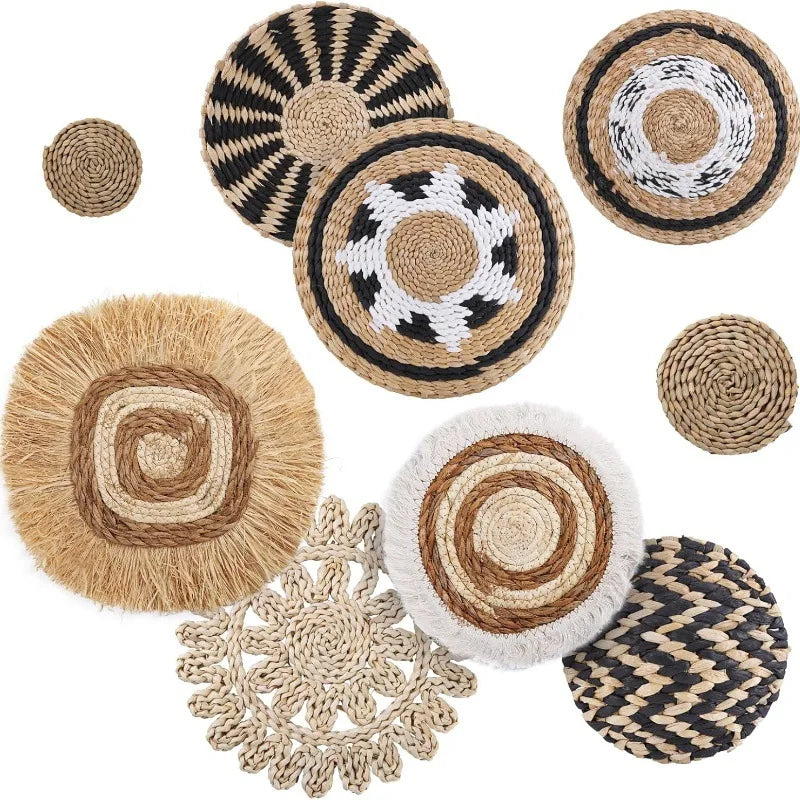 assiettes decoratives boho assiettes rondes motifs geometriques motifs floraux texture tisse naturel beige