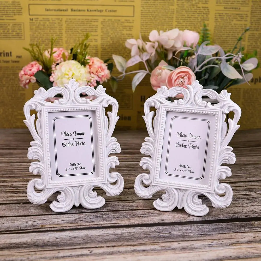 cadre photo decoratif baroque vintage ornements floraux rose or noir blanc
