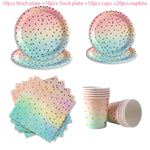 assiettes jetables rose bleu doré happy birthday confettis dorés serviettes verres festifs anniversaire mariage