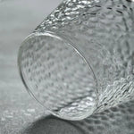 vase verre moderne transparent gravé couvercle liège opaque table