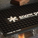 tapis sol silicone noir blanc étoiles relief snow peak 36x25 cm