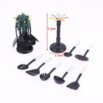 accessoires cuisine miniature suspendues ensemble cuillères spatules moderne noir blanc vert opaques