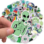 sticker alien ufo illustration cartoon adhésif multicolore vert blanc noir rose bleu rouge jaune