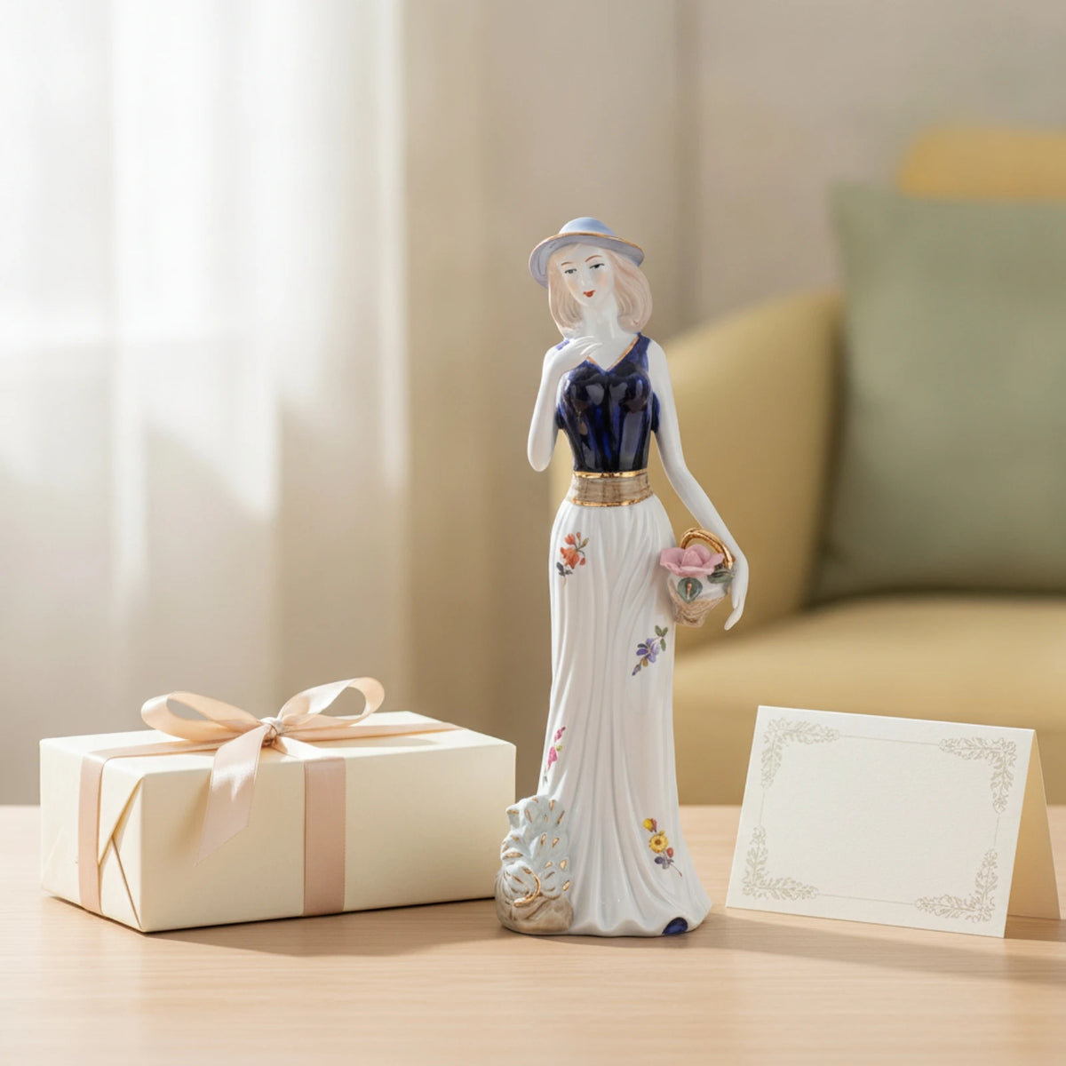 statuette féminine céramique émaillée robe élégante motifs floraux classique chapeau blanc bleu doré