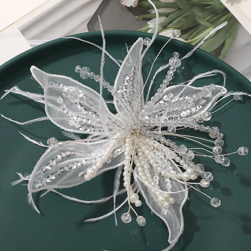 accessoire cheveux fleurs artificielles strass blanc doré élégant décoratif translucent