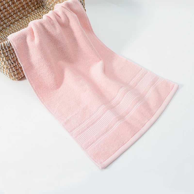 serviette visage coton rapide absorbant bleu gris rose blanc moderne douce toilette sport spa