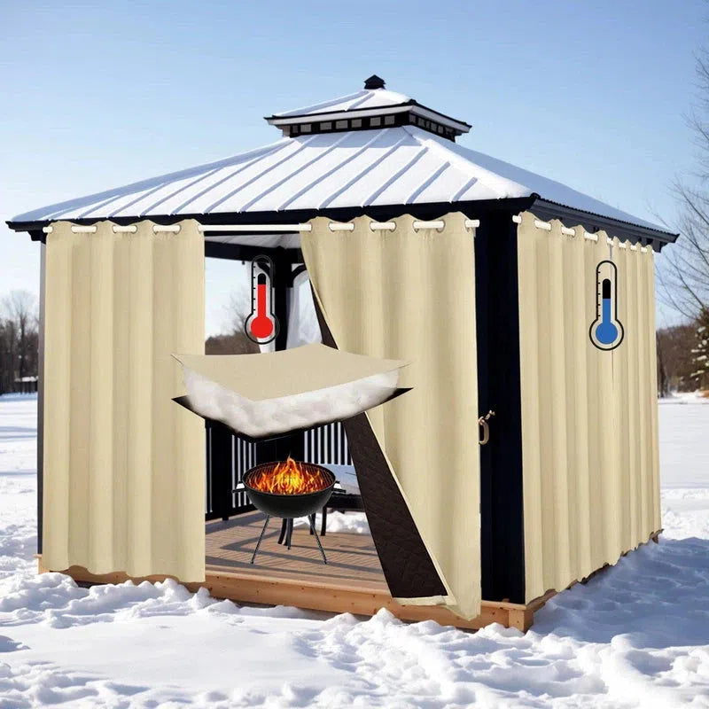 Pavillon de jardin isolé avec parois amovibles et cheminée centrale, idéal pour profiter de votre extérieur en hiver. Conçu pour créer un espace chaleureux et confortable même par temps froid, ce pavillon offre une protection contre le vent et la neige, permettant des moments de détente en plein air tout au long de l'année.