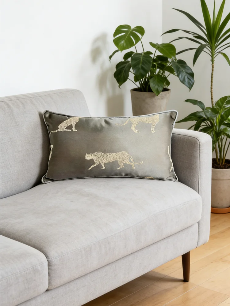 housse coussin gris léopard moderne adhésive décoration maison canapé chaise voiture 30x50cm polyester Jacquard