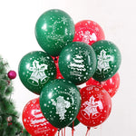 Décoration festive avec ballons de Noël imprimés sapins