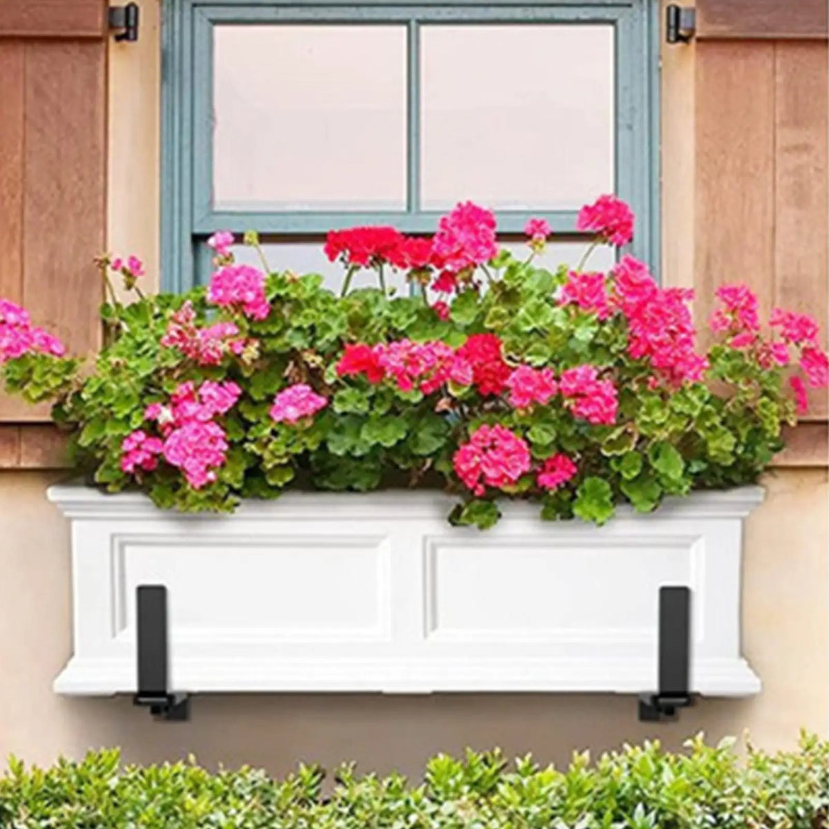 supports jardinière murale métal fixations balcon vis boulons jardinières plastique translucides diverses tailles déco