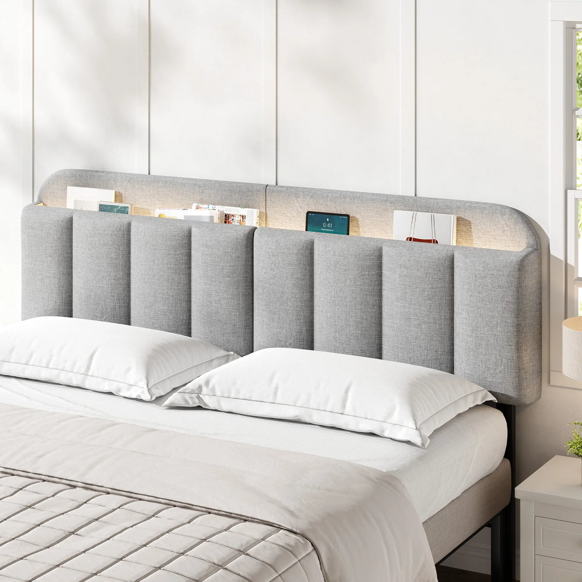 tête lit king size tissu lin gris beige moderne rangement oreillers draps tapis blancs