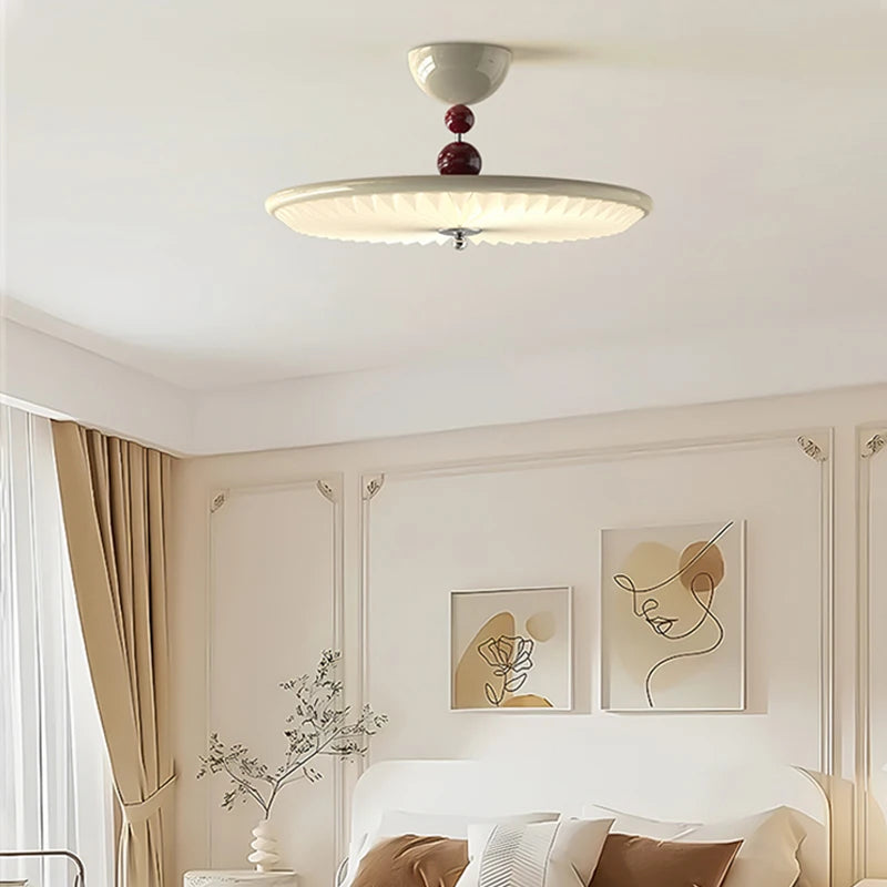 lampe moderne vintage texture bois dentelle marron blanc rouge