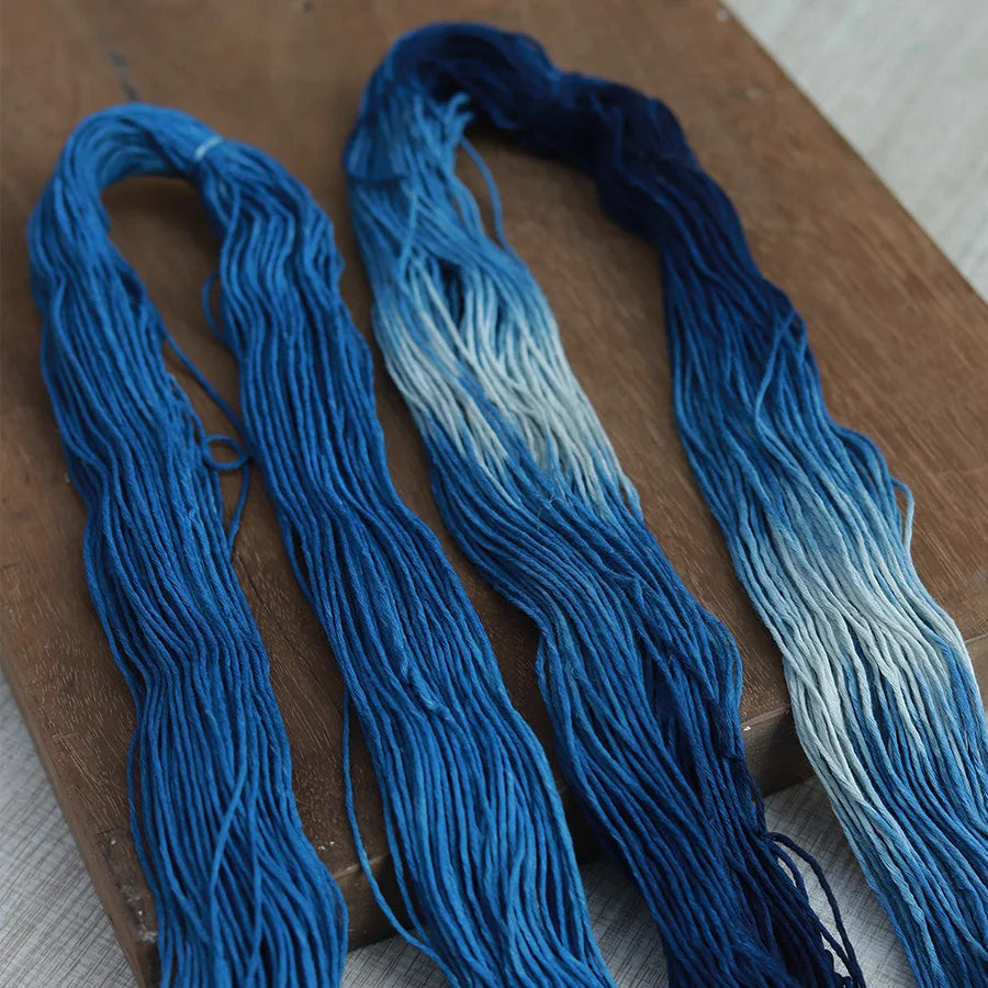 fil coton bleu broderie traditionnelle blanc ombre douce uni crochet artisanal longueur centaines mètres