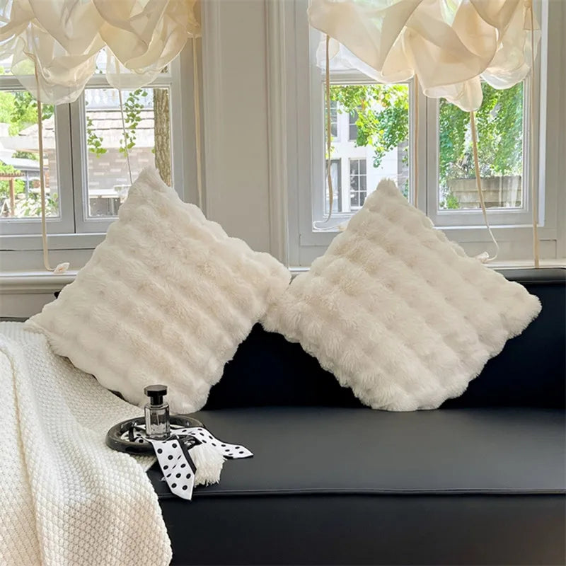 coussin housse carré blanc fourrure bouclé décoration moderne sans garnissage fixations 50x50cm polyester