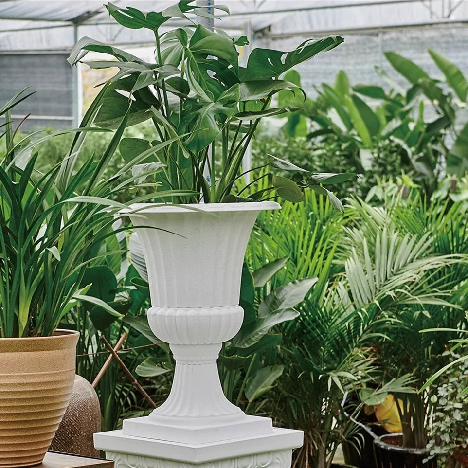 vase noir blanc rayures horizontales intérieur extérieur décoration jardin maison