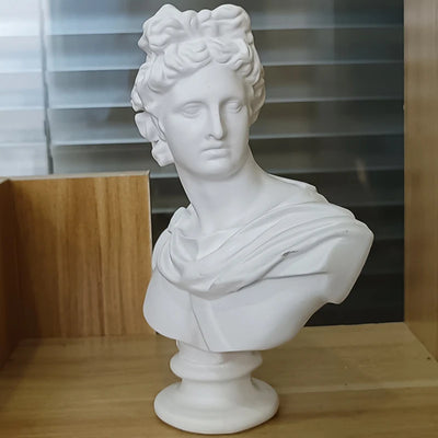 Sculpture Beethoven Apollon en résine blanche sur étagère