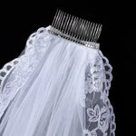 voile mariée dentelle fine blanc ornements floraux translucide classique peigne métallique élégante bride