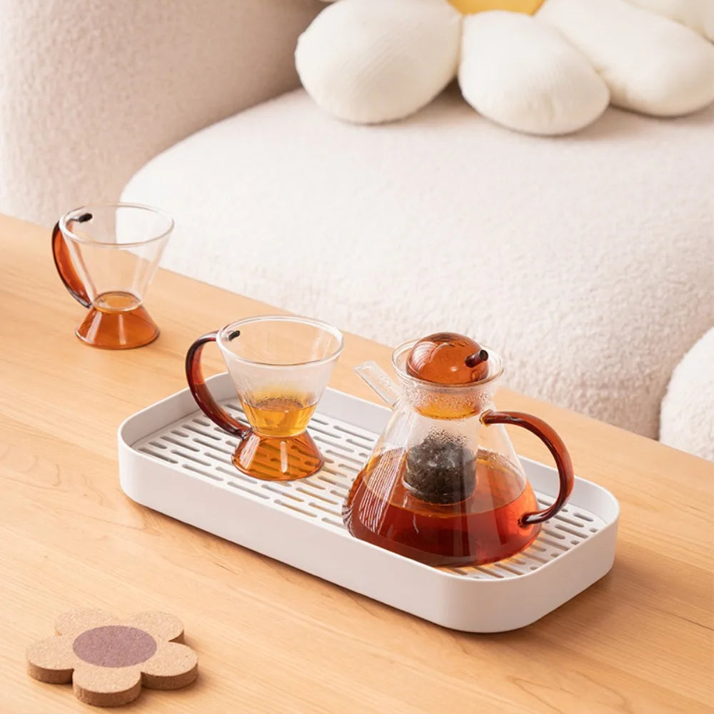 plateau rangement blanc moderne grille perforations tasse thé théière fruits tapis sol écologique